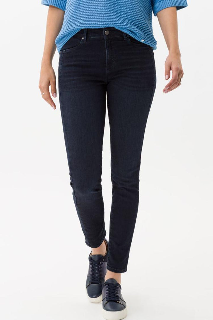 Ana Skinny Jeans in Used Dark Blue