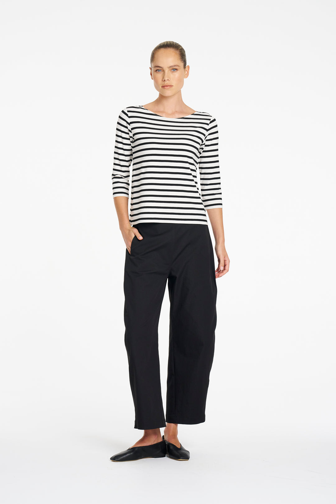 Relaxed Boat Neck in White/Black