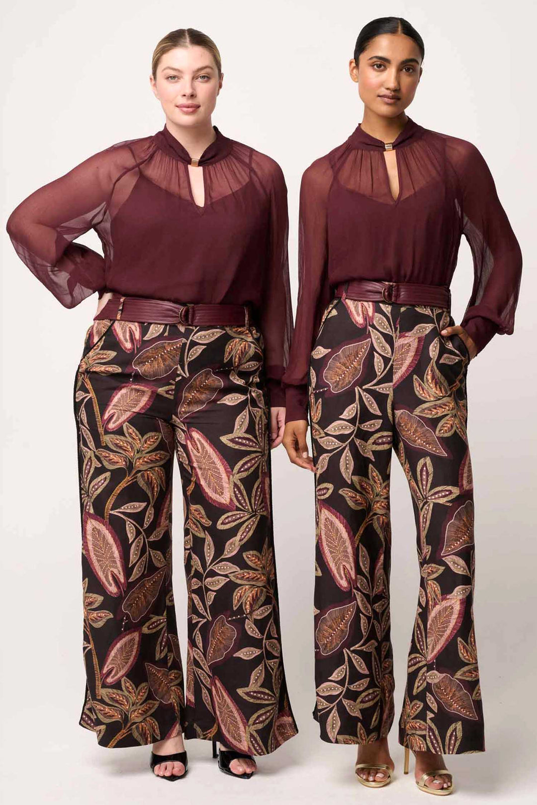 Adele Linen Belted Printed Pant in Dark Tropique