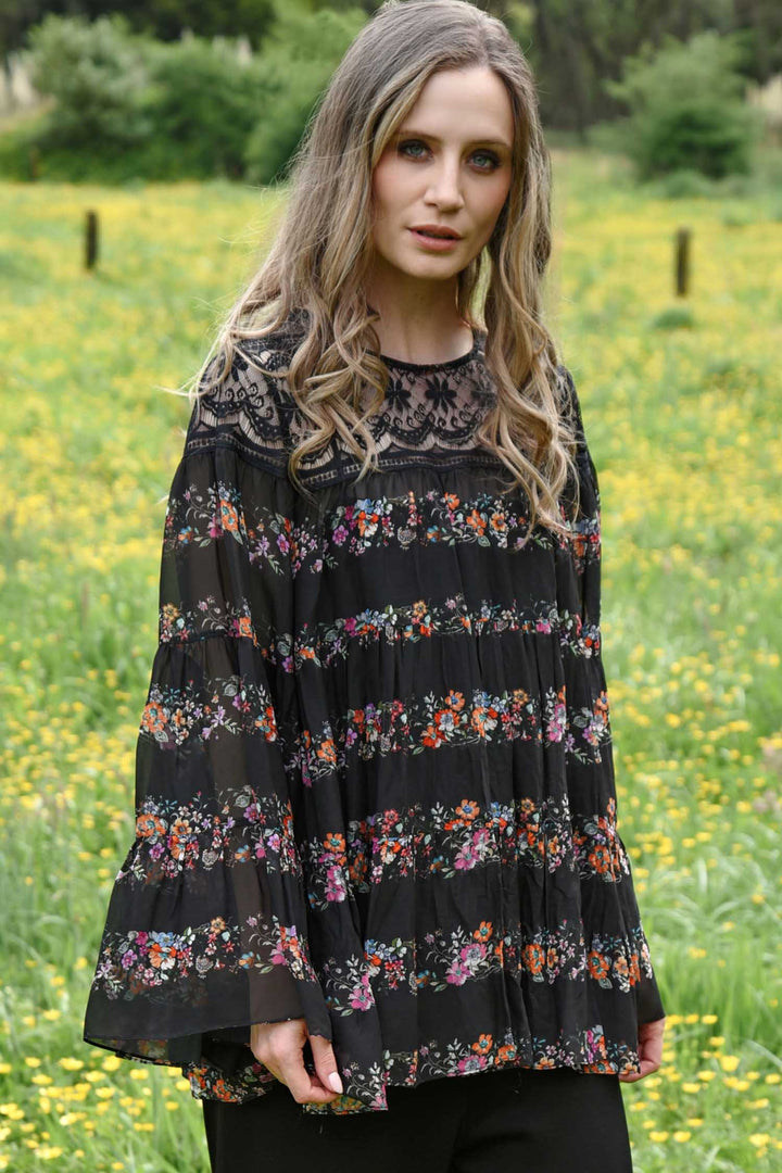 Amazing Lace Blouse in Black