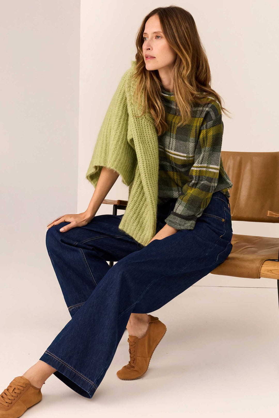 Andie Cropped Jean in Dark Wash