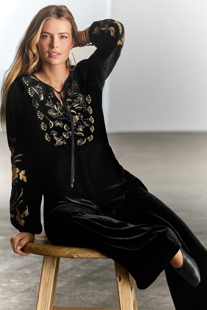 Arles/Lara Velvet Prairie Blouse in Black