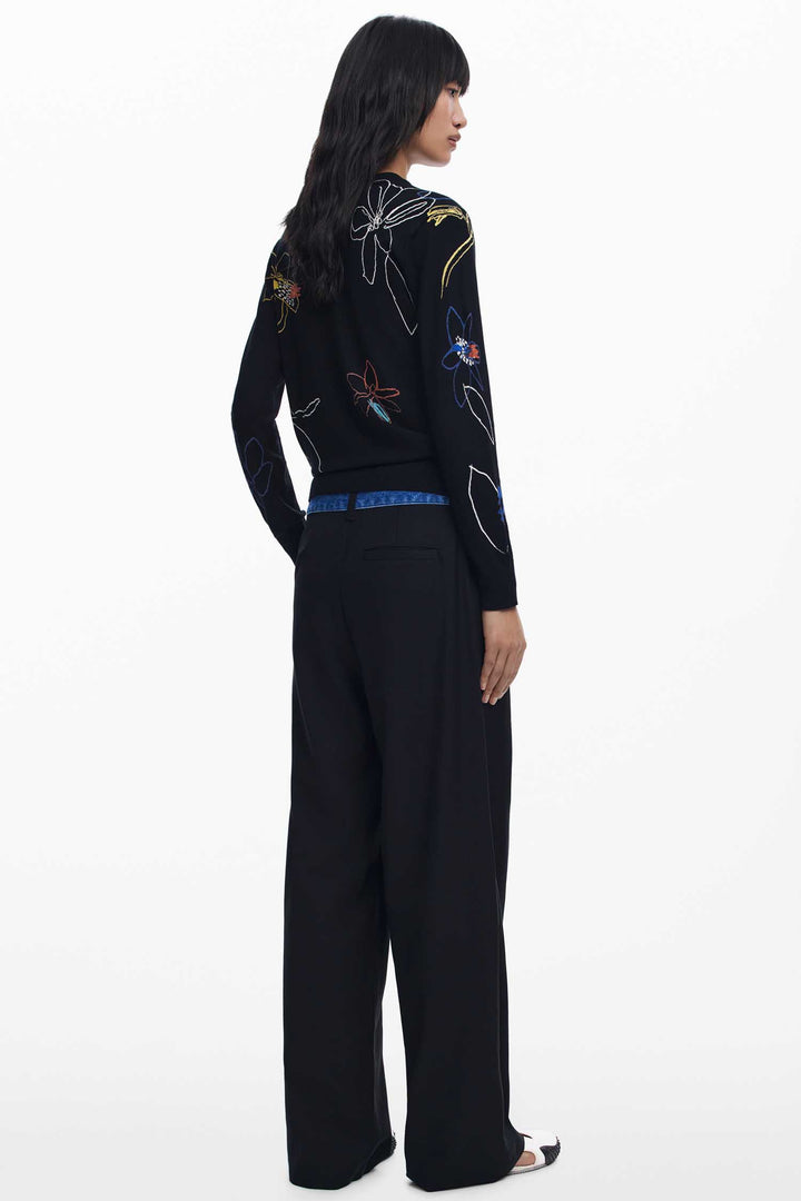 Arty Sweater w Floral Strokes in Black