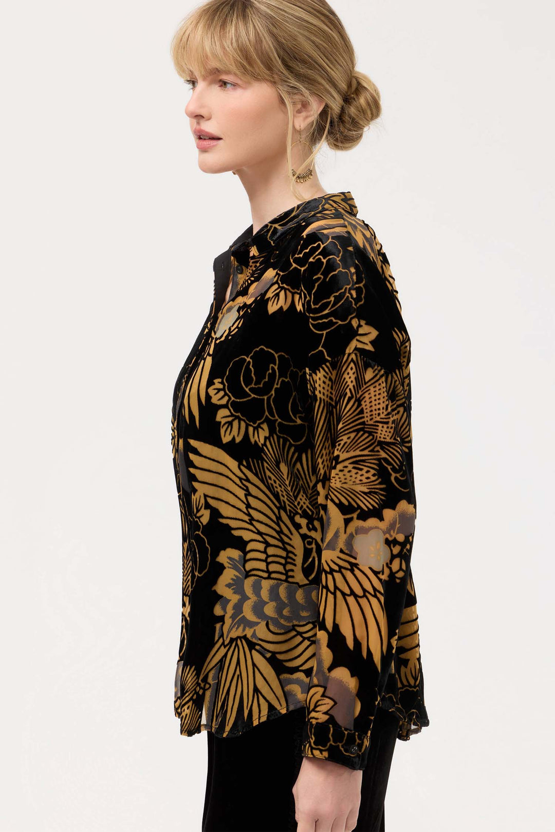 Audrey Shirt with Shirt Tail Hem in Lyla Burnout