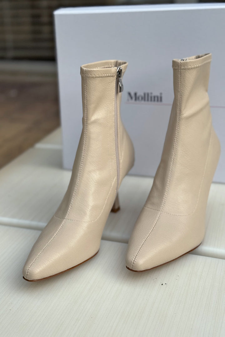 Audry Ankle Boots in Nougat