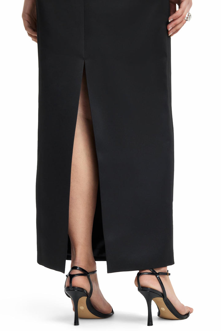Ava Halterneck Applique Floral Maxi Dress in Ebony Vine Print