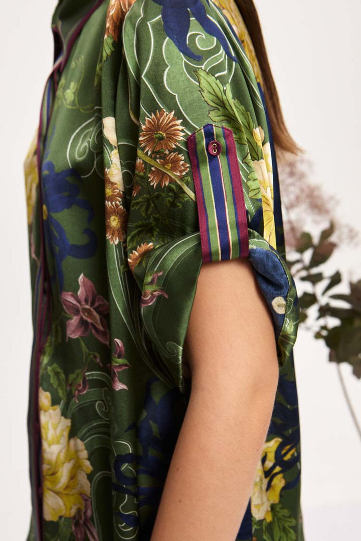 Avery Silk Shirt in Green