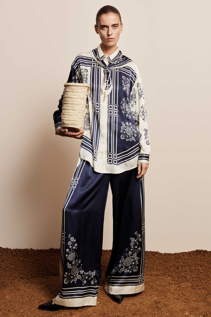 Banderra Scarf Silk Shirt