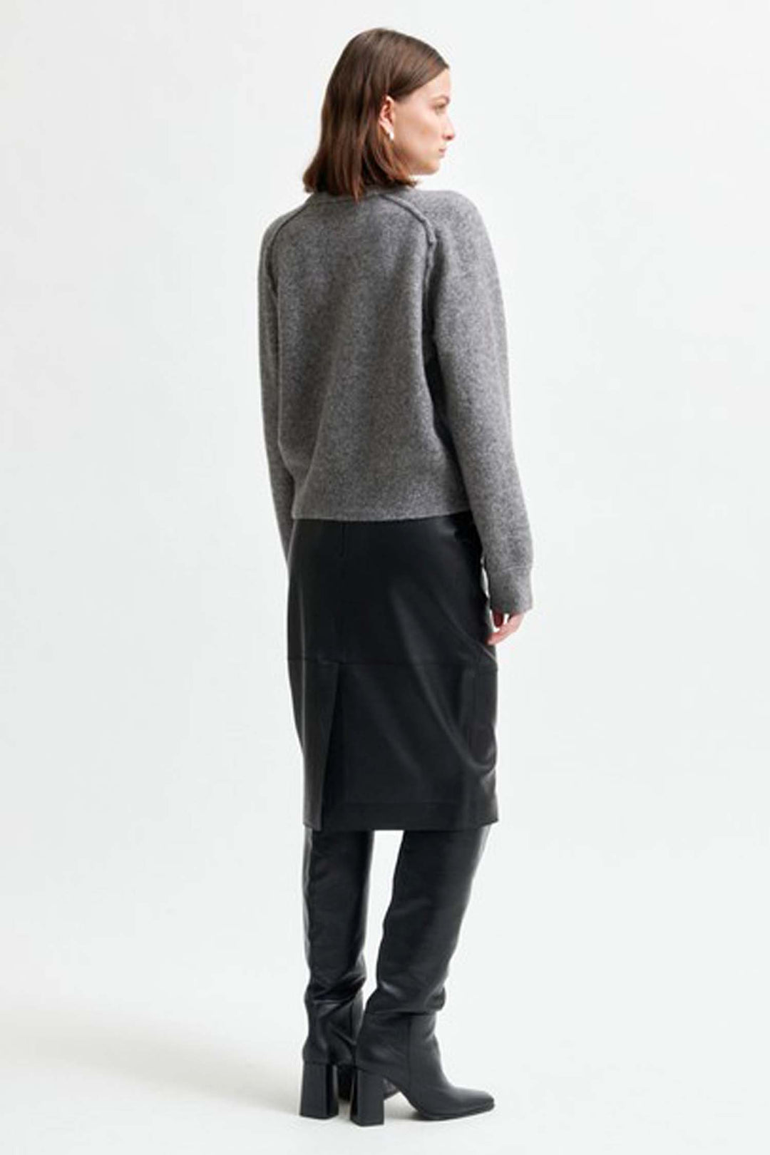 Banja Knit Raglan O-Neck in Mid Grey Melange