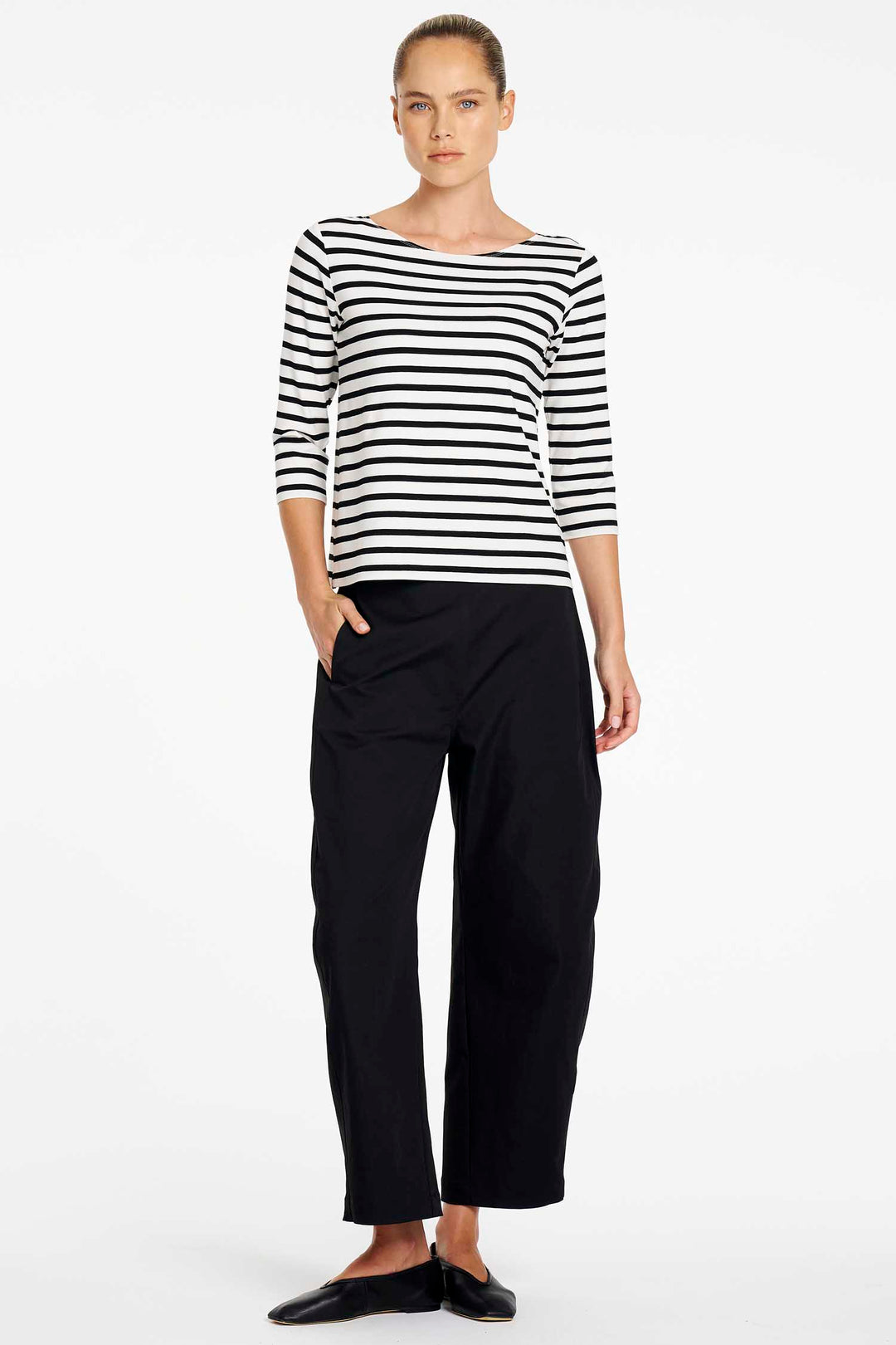 Barrel Leg Pant in Black