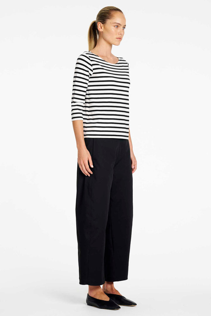Barrel Leg Pant in Black