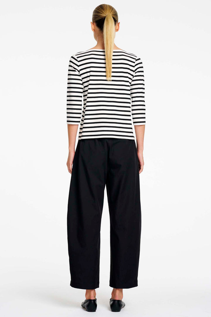 Barrel Leg Pant in Black