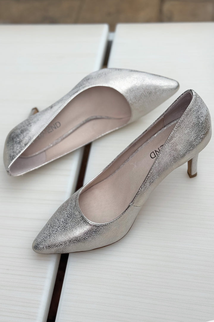 Barrios Wash Leather Heels in Beige Gold