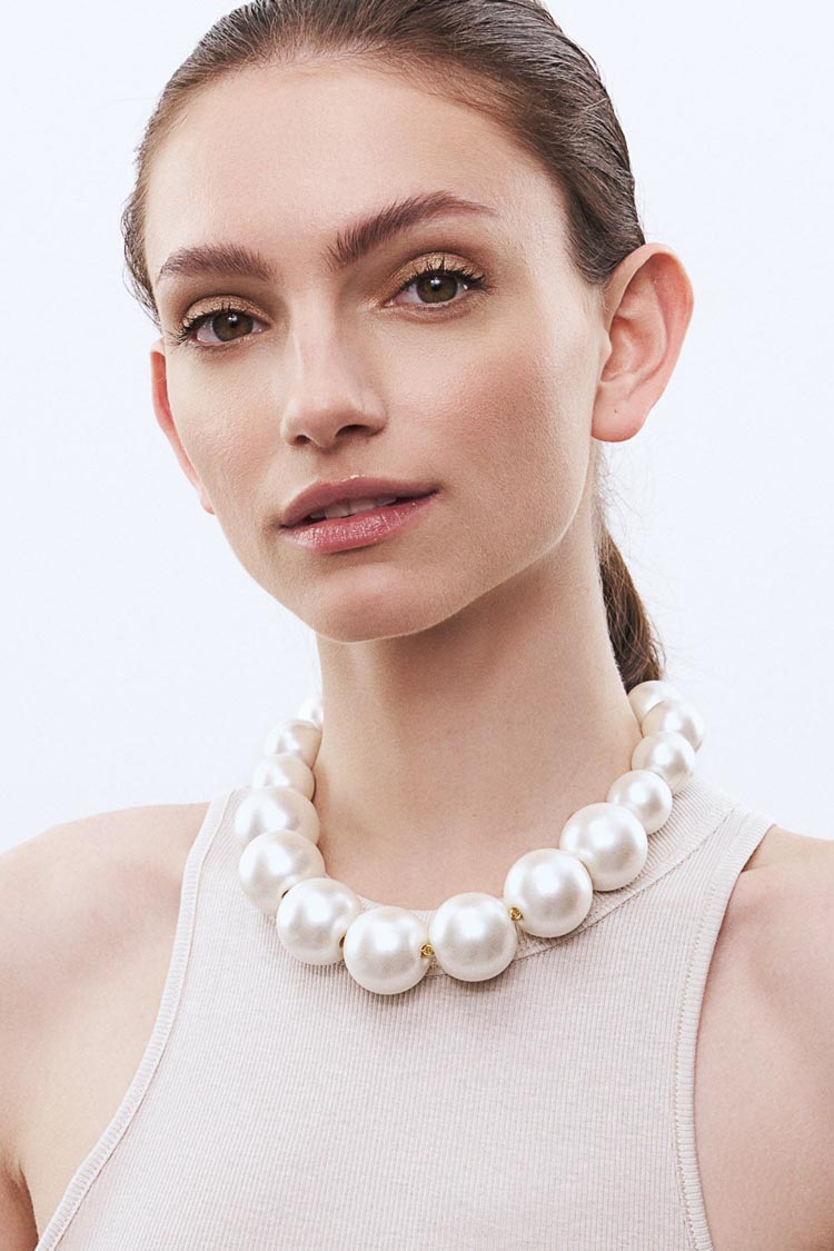 Beads Necklace in Pearl
