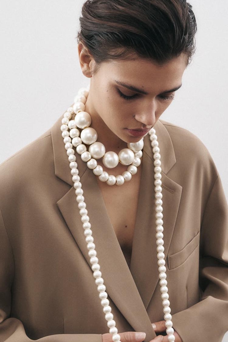 Beads Necklace in Pearl