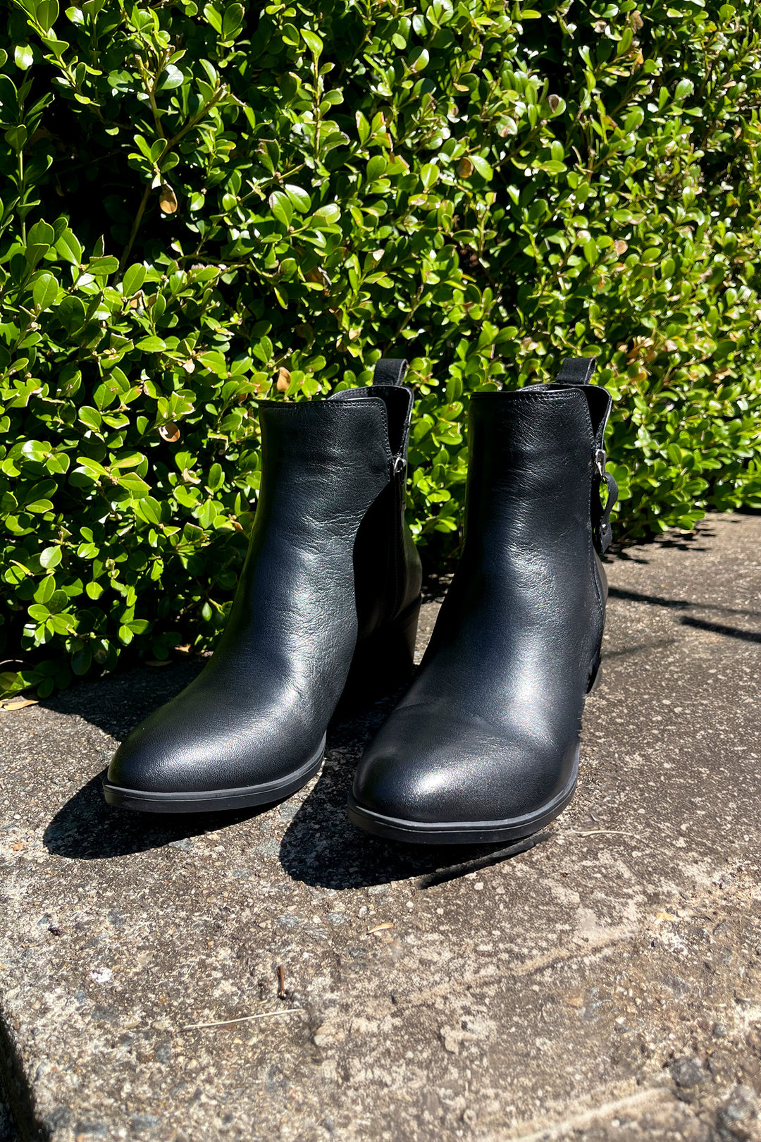 Beth Leather Boot in Black