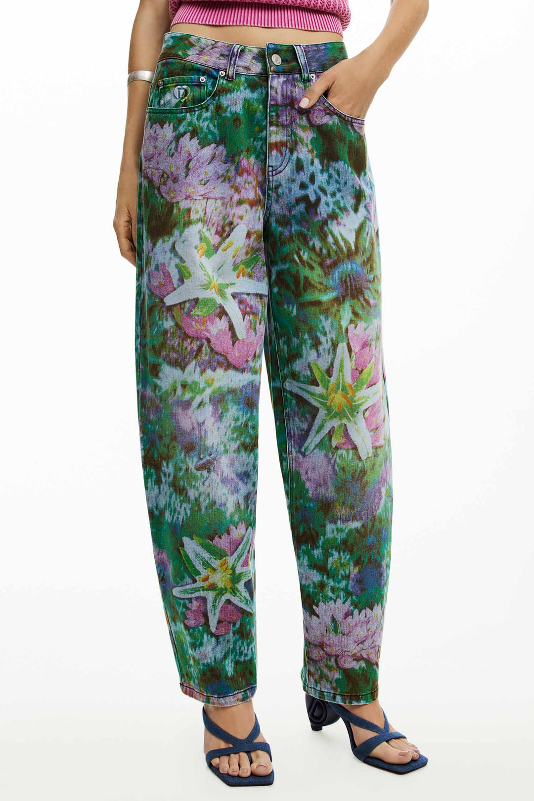 Bettle Denim Jeans in Medium Wash