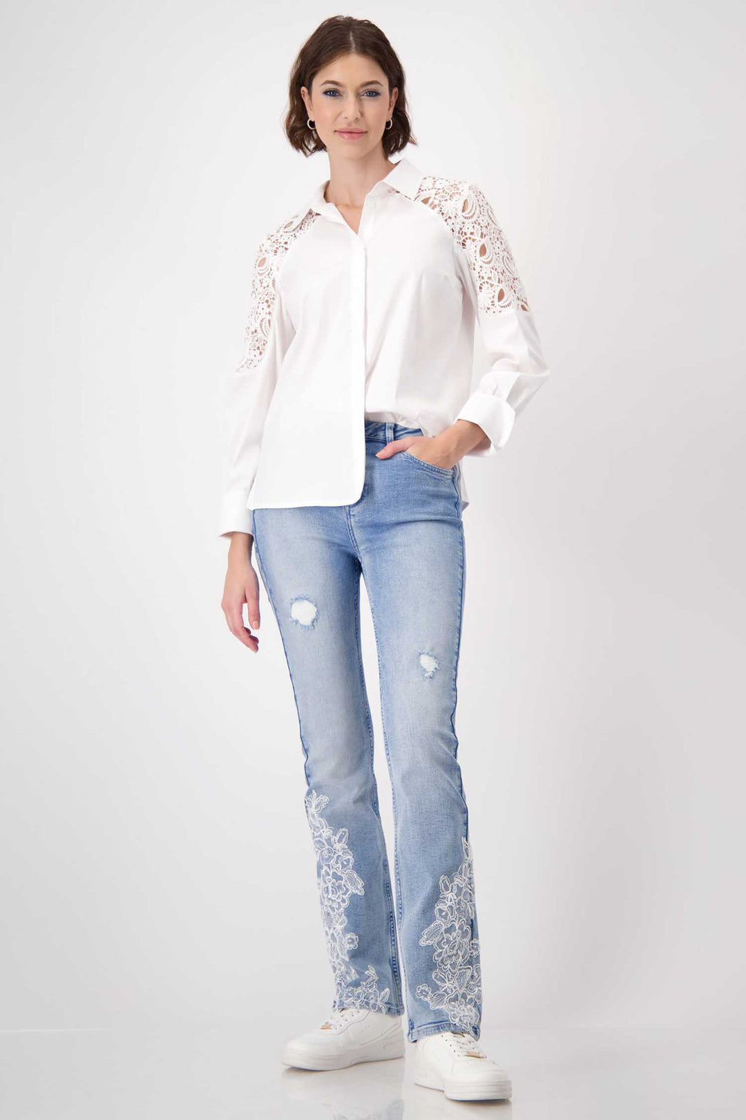 Blouse w Lace Shoulder Detail