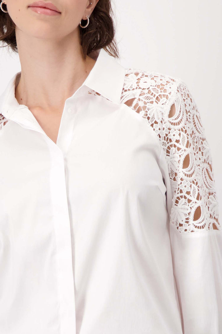 Blouse w Lace Shoulder Detail