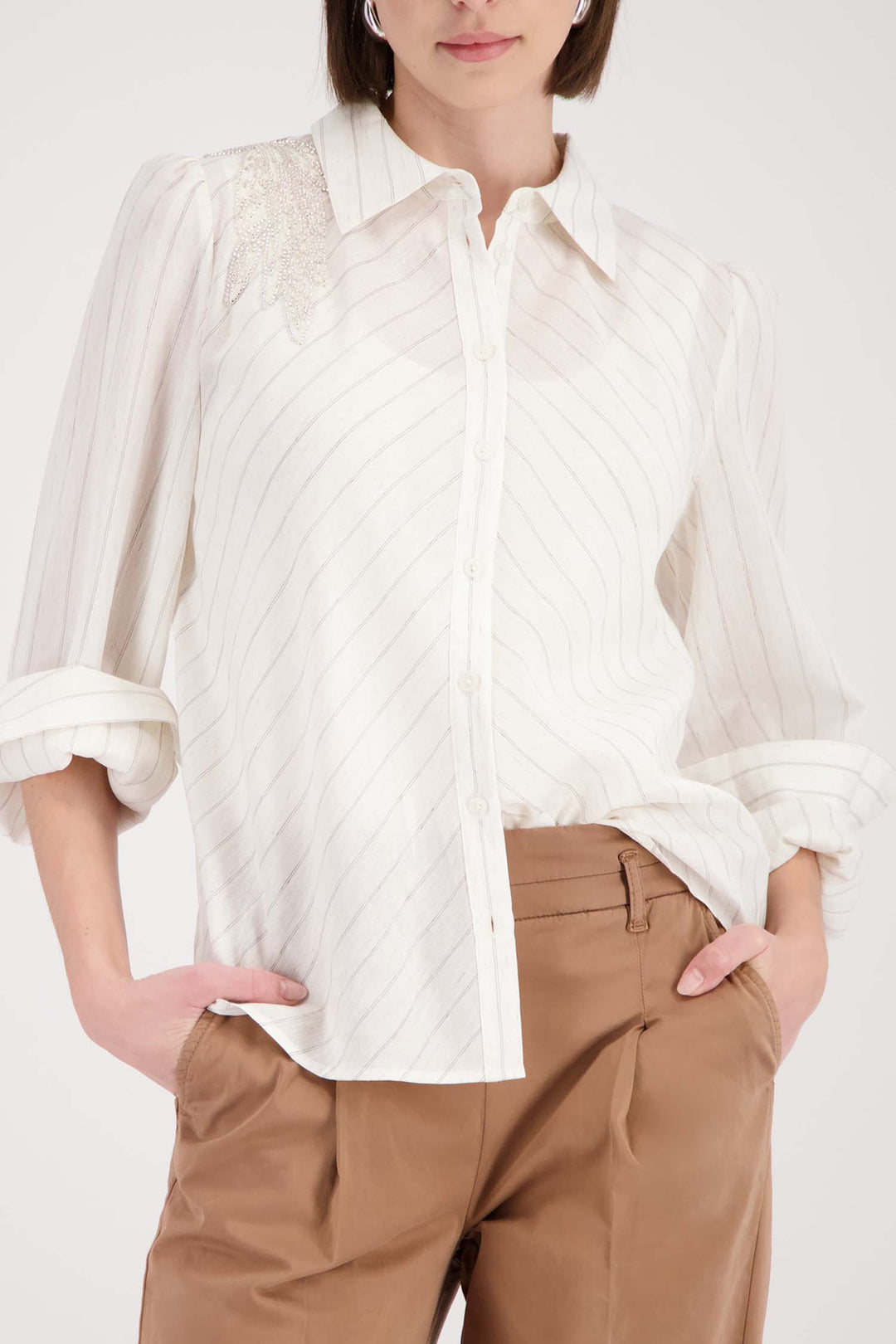 Blouse w Stripes and Embroidery in Marble Pinstripe
