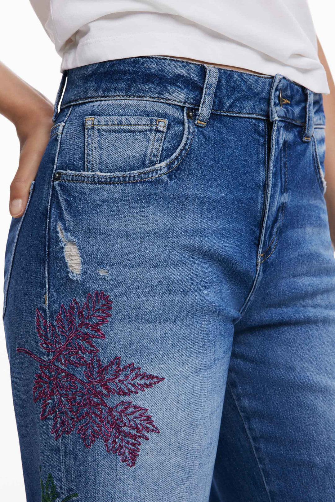 Botanic Embroidered Culotte Jean in Denim Medium Wash