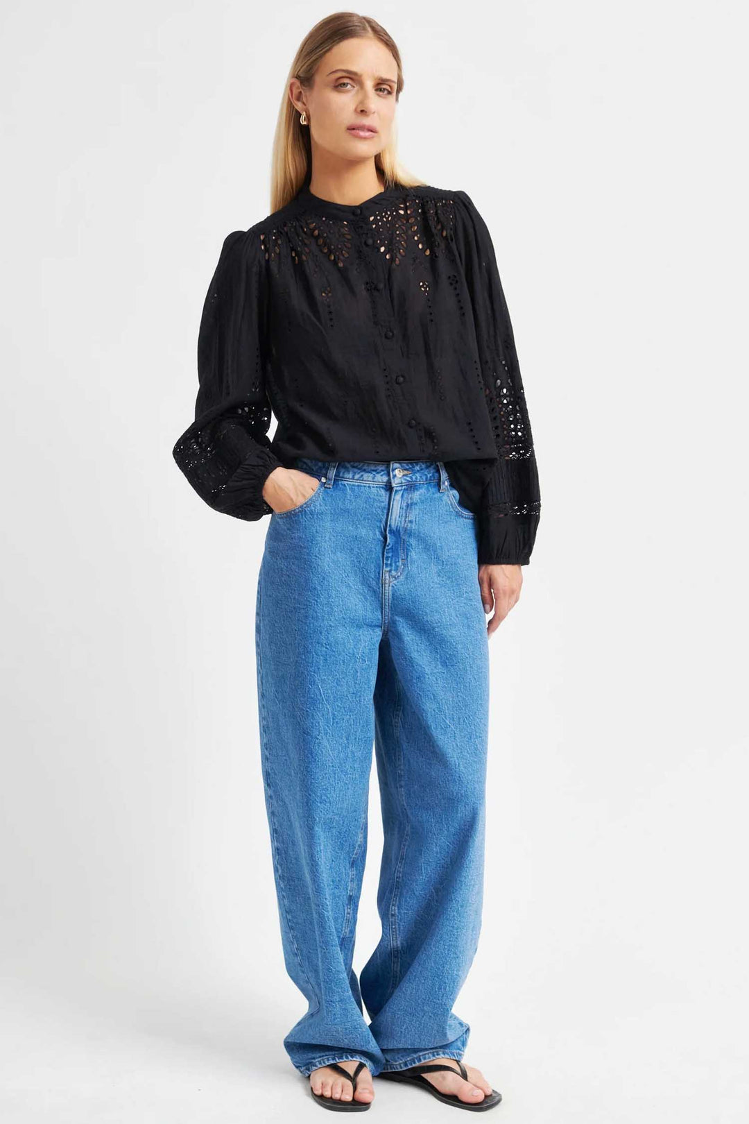 Camil Shirt in Black