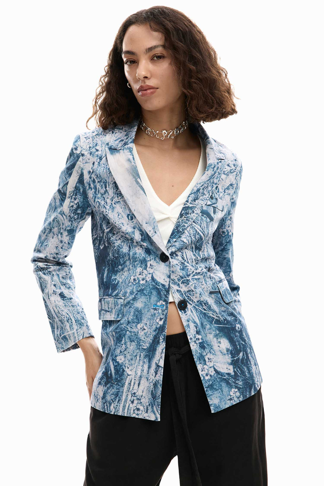 Cassi Blazer in Gris Azulado