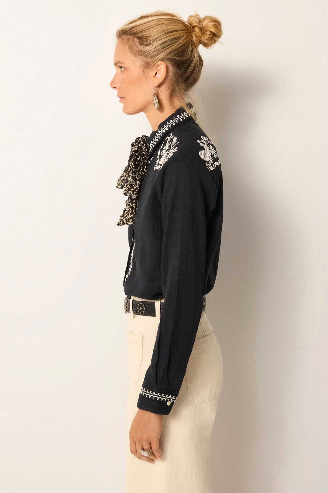 Charro Blouse in Tabasco Noir
