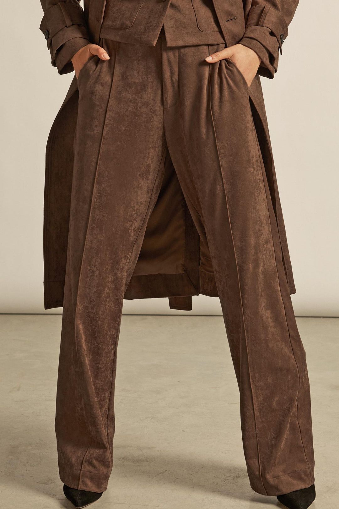 Chime Pant in Mocha
