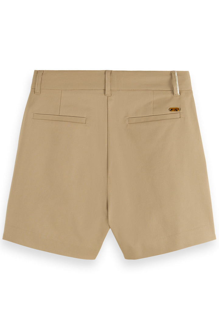 Chino Shorts in Light Army
