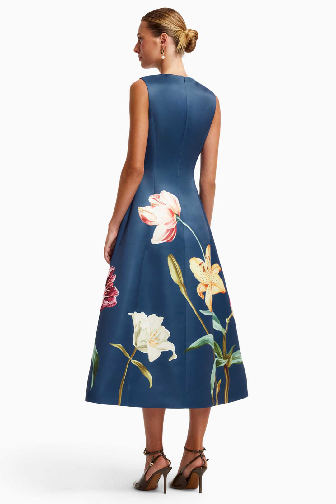 Cleo Embroidered Sleeveless Midi Dress in Lily Print in Indigo