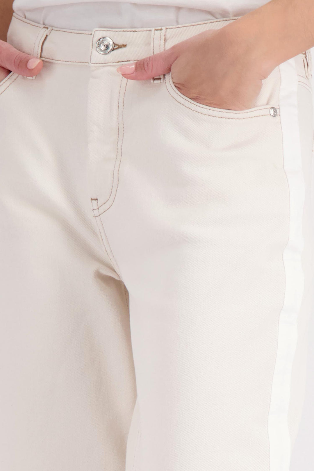 Flare Contrast Seam Jean in Beige