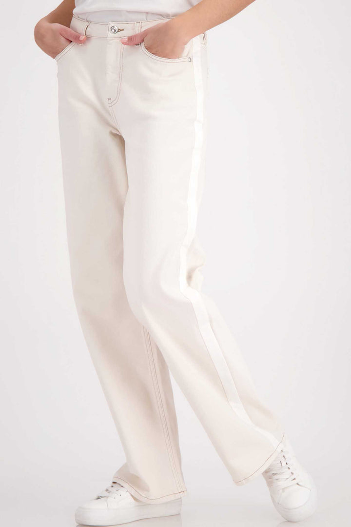 Flare Contrast Seam Jean in Beige