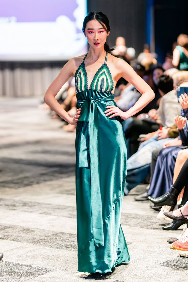 Crochet Cameo Dress in Emerald
