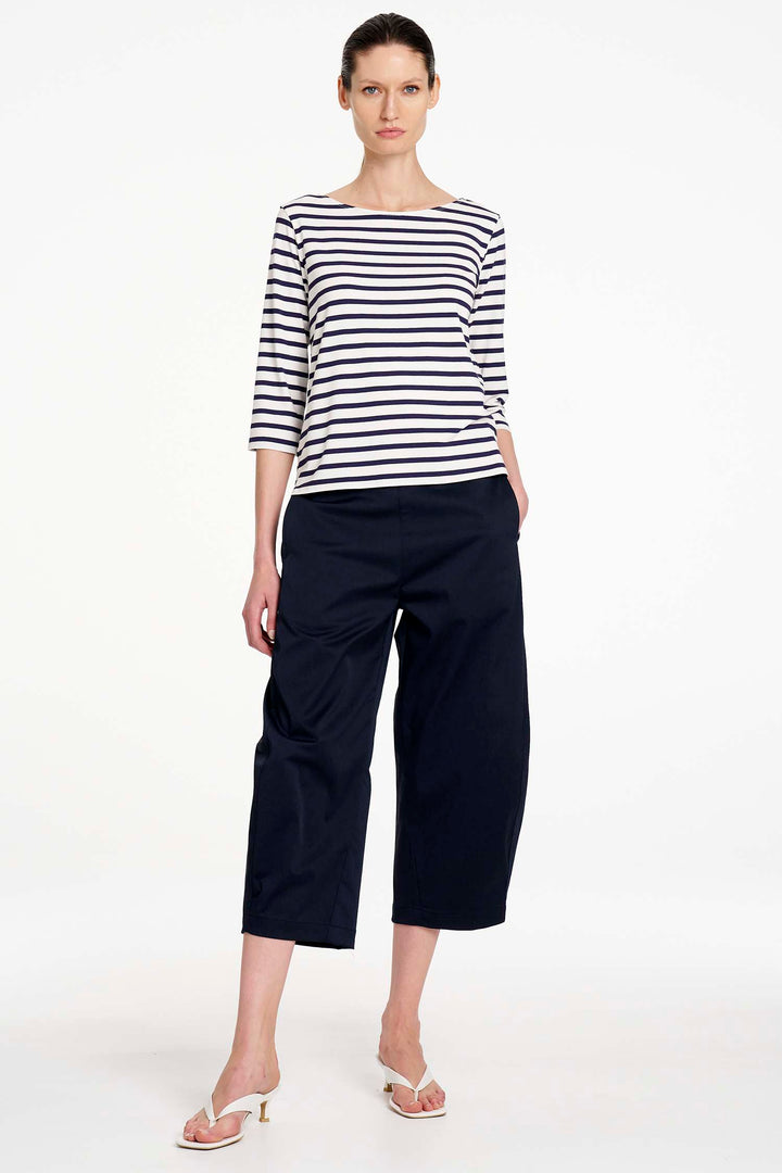 Crop Barrel Pant in Navy