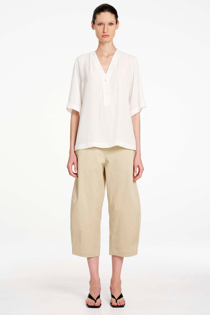 Crop Barrel Pant in Straw