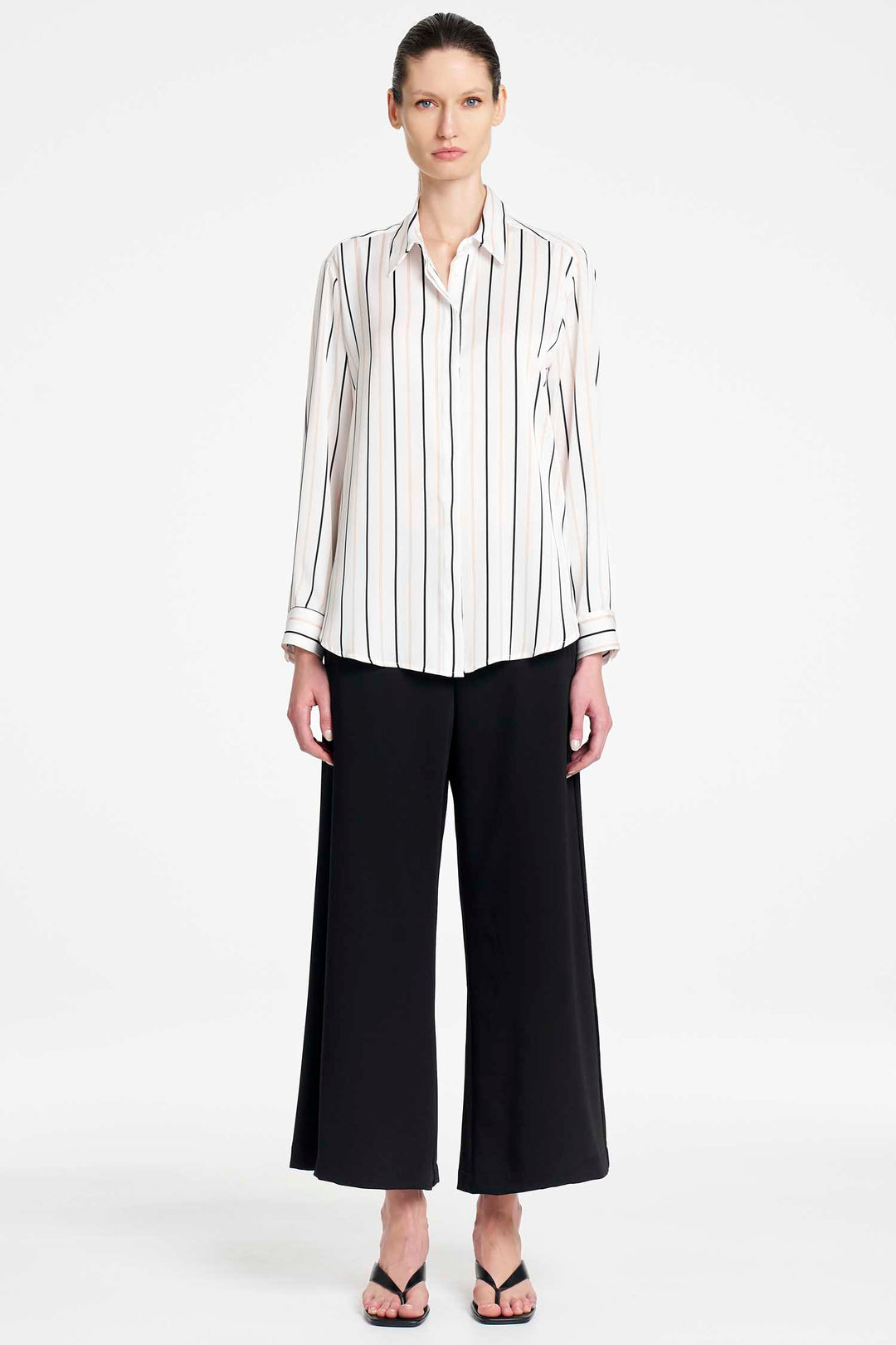 Crop Suit Pant in Black