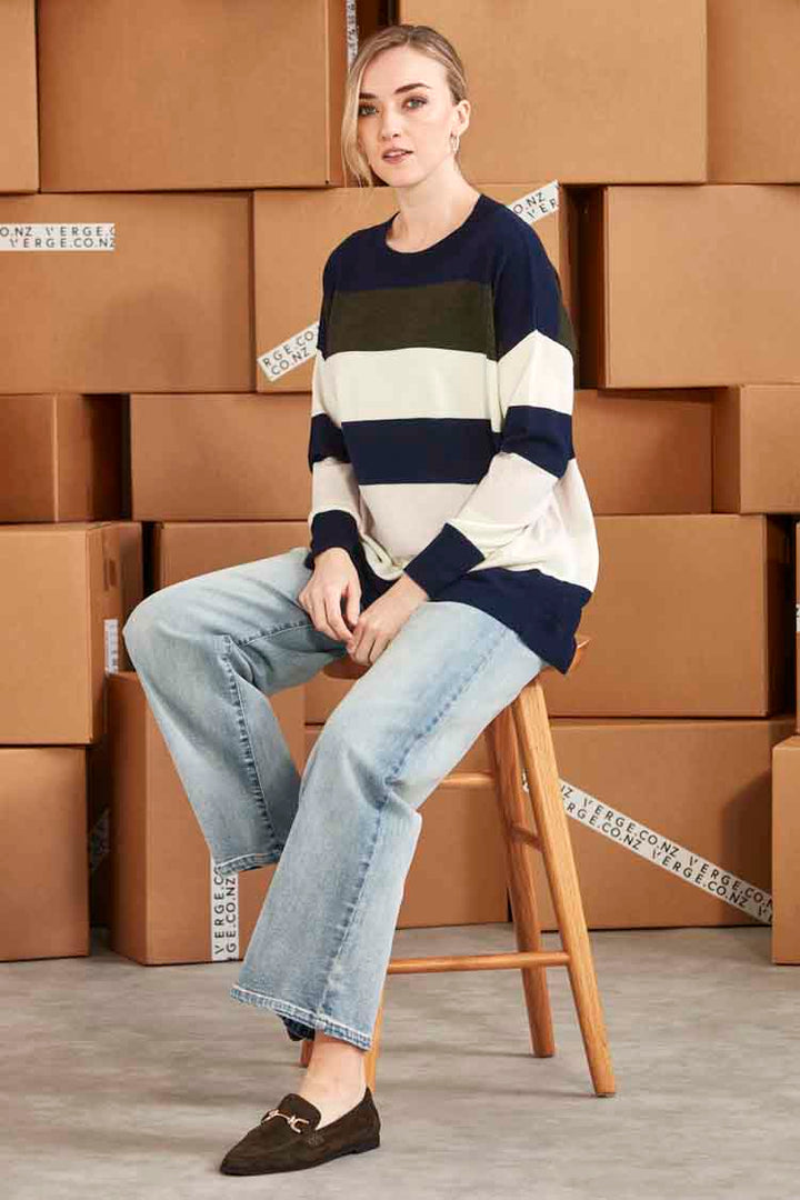 Cruise Jean in Mid Blue