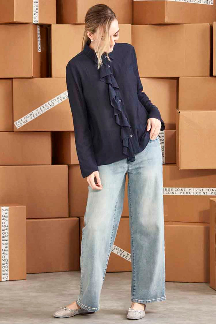 Cruise Jean in Mid Blue