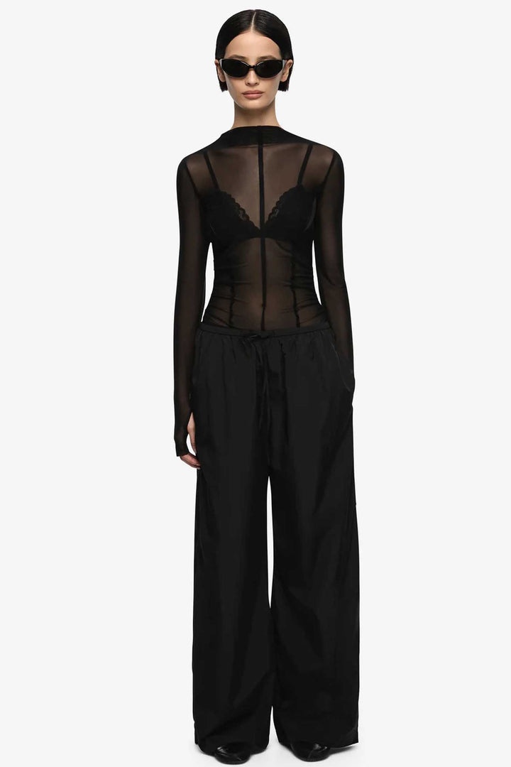 Delila LS Top in Black