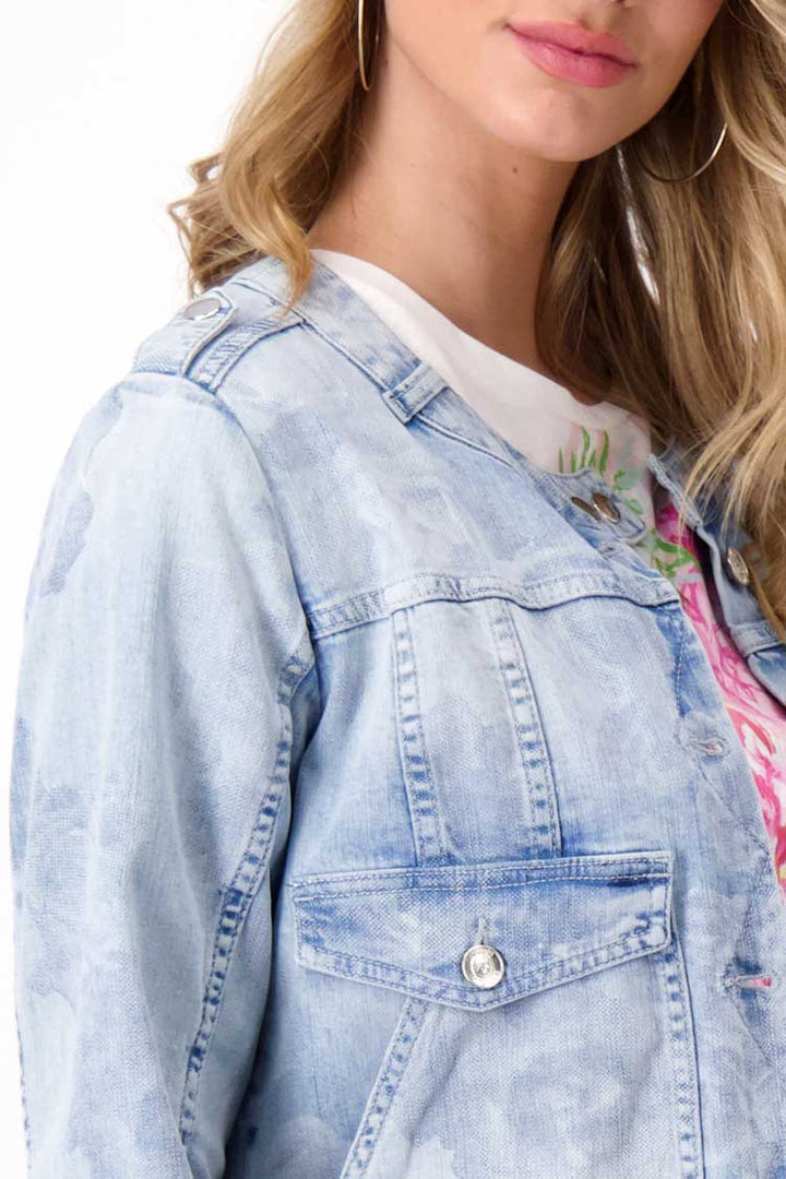 Denim Jacket w Floral Pattern