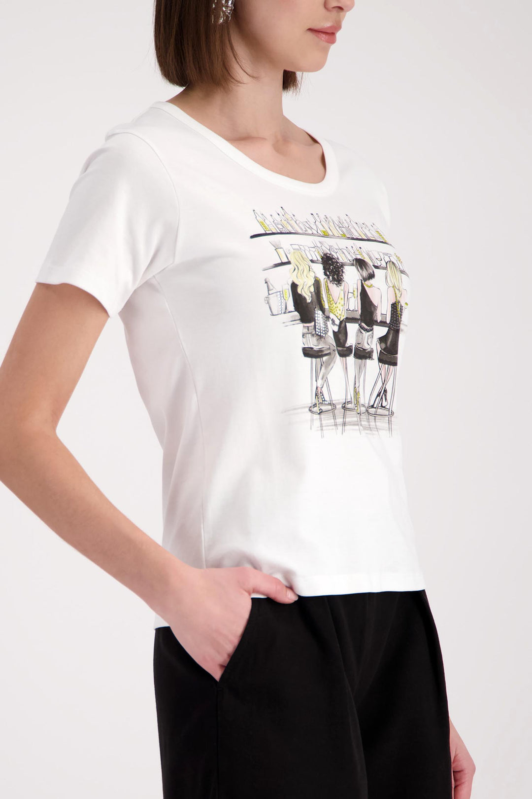 Drawn Women T-Shirt in Cream