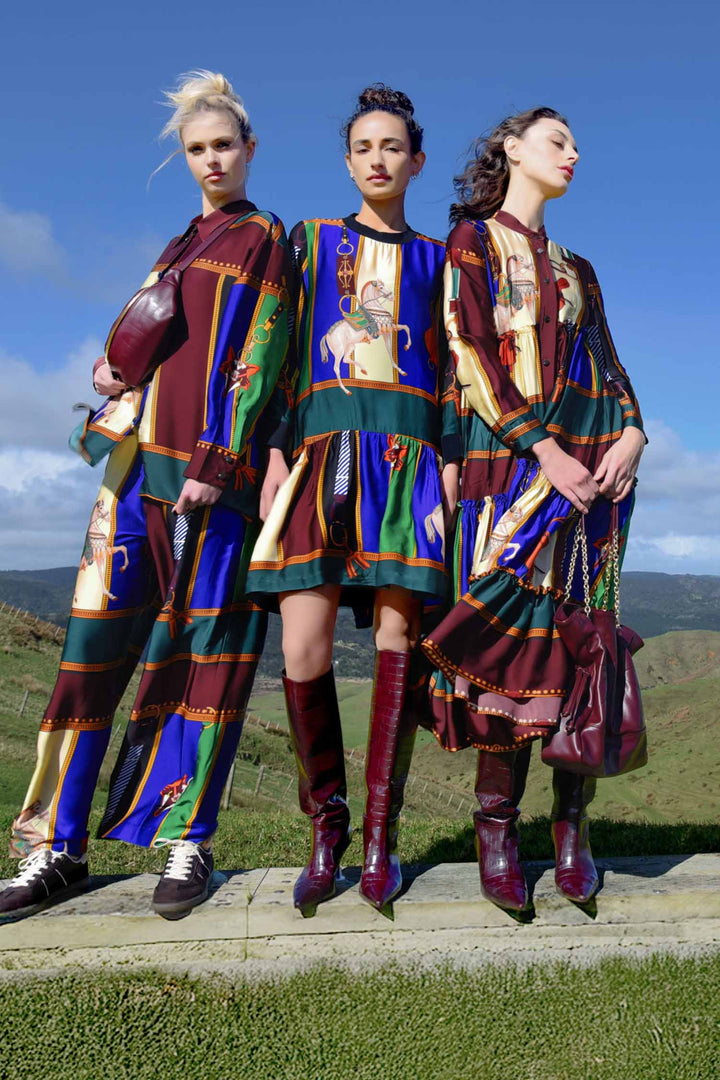 Dressing Game Dress in Horse Multi