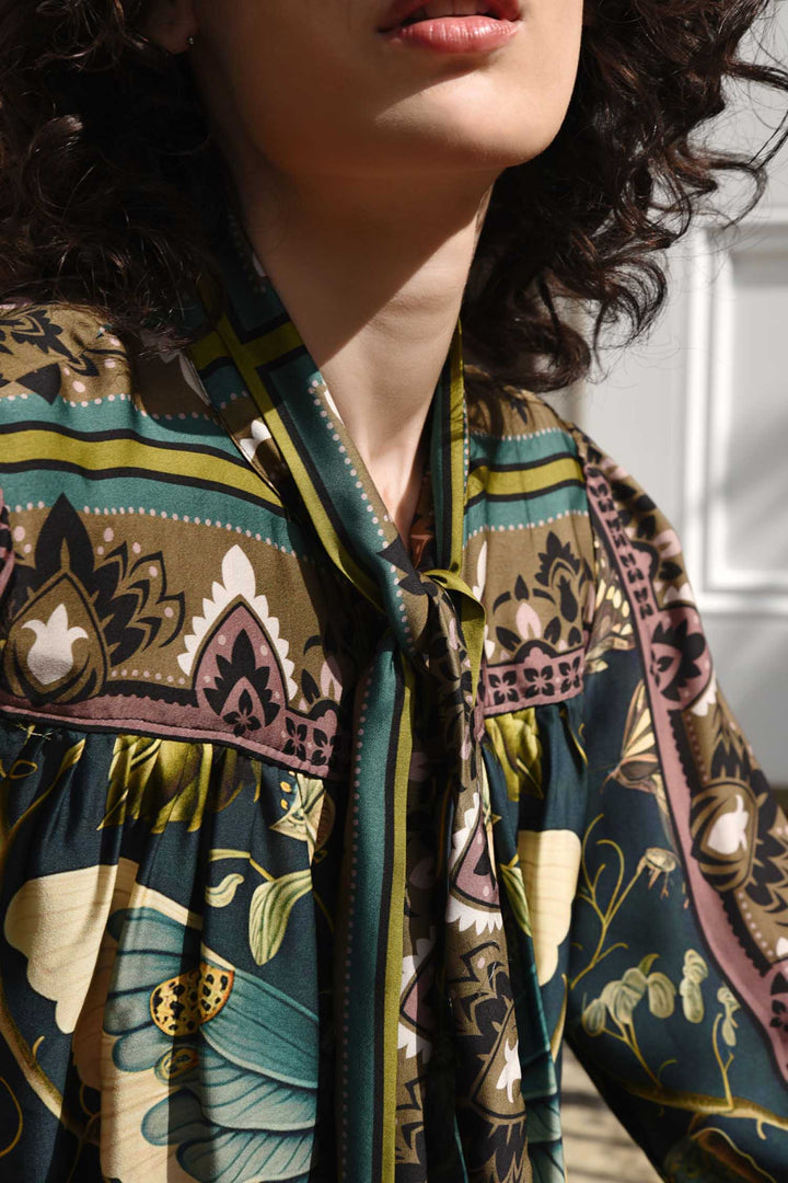 Duly Knotted Shirt in Moth