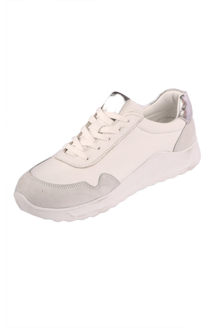 EG09 Sneakers in White Grey