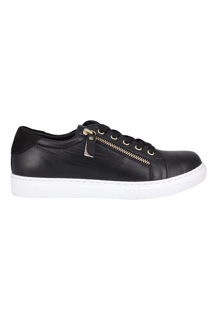 EG520 Sneaker in Black