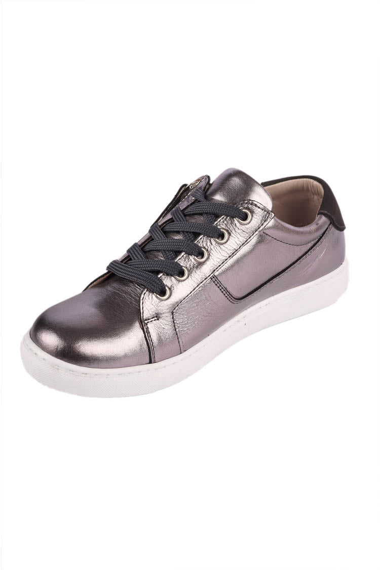 EG520 Sneakers in Pewter