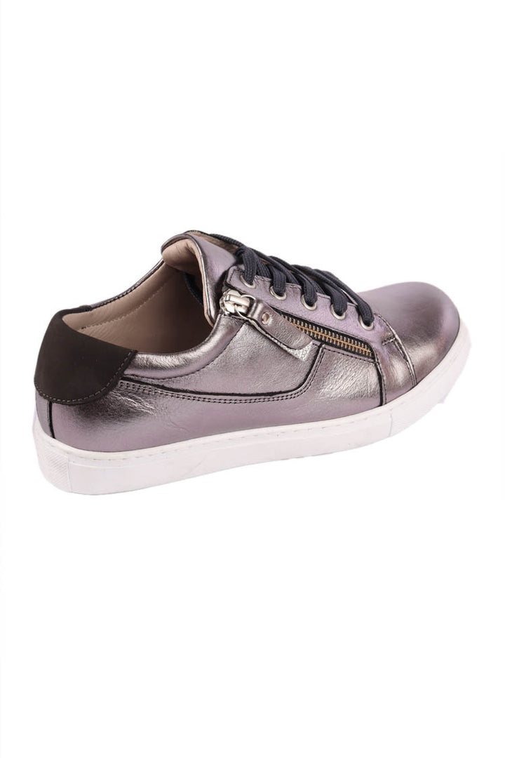 EG520 Sneakers in Pewter