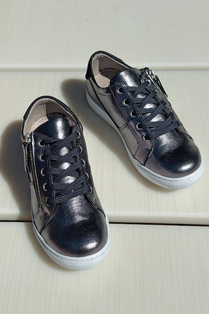 EG520 Sneakers in Pewter