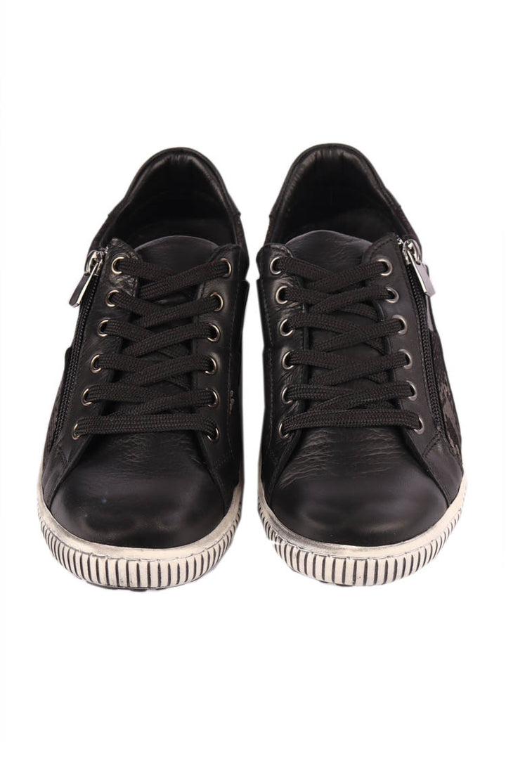 EG80 Sneakers in Black